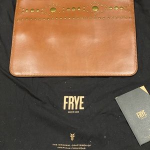 Frye pouch/clutch